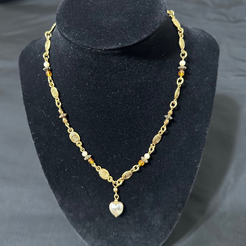 Robert Rose Heart Necklace 31$